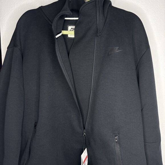 Nike Women's Tech Fleece Oversized Full-Zip Cape Hoodie Black Size Large Jacket - Picture 11 of 11